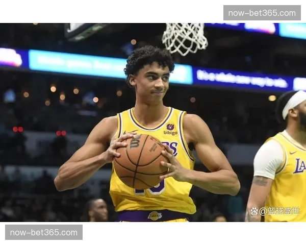 雷迪克季后赛轮换预演，八人轮换与五小阵容成备选方案